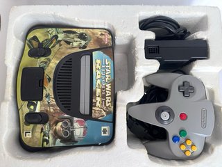 Nintendo 64 - Consola en caja