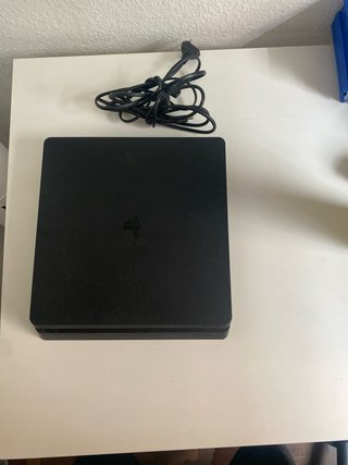 Consola Sony PS4 Slim Negra
