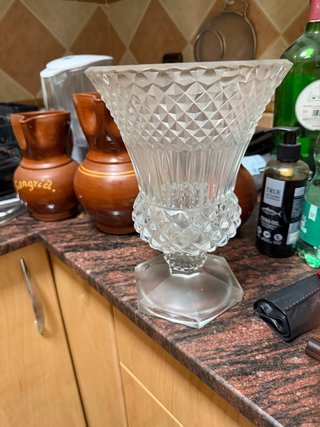 Jarrón de cristal tallado