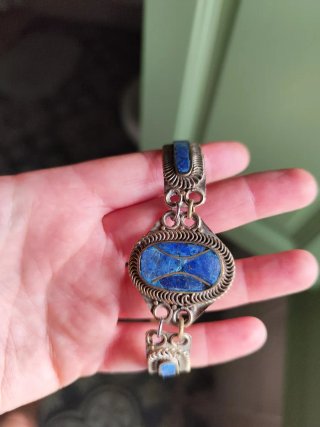 Braccialetto etnico con pietre blu