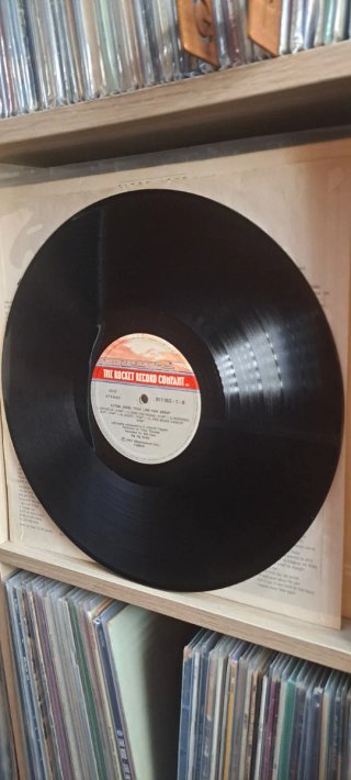Disco Vinilo Elton John - Too Low For Zero