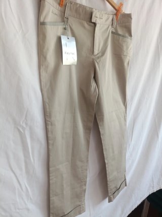 Pantalón Capri Kleymac T46 Beige Arena Nuevo