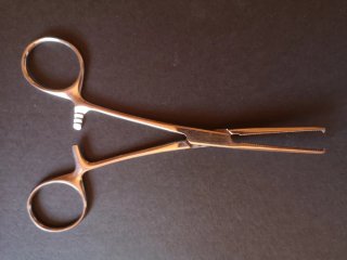 Pinza Quirúrgica Acero Inoxidable