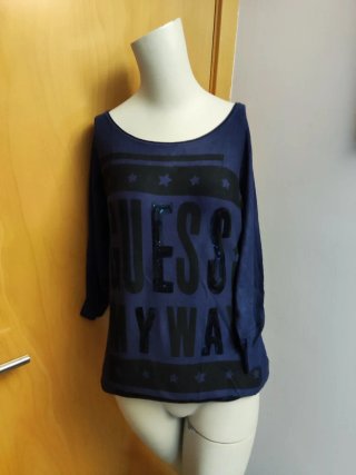Jersey Guess azul con lentejuelas