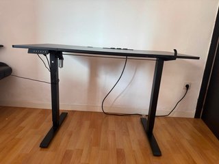 Escritorio Negro Ajustable