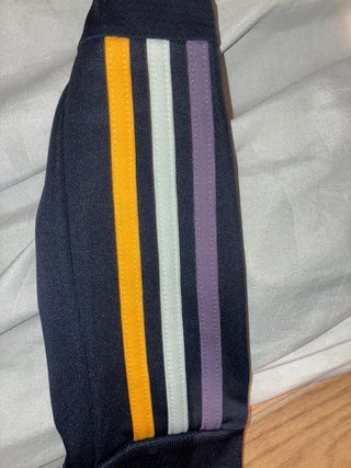 Chaqueta Real Madrid Adidas Talla 11-12 Años