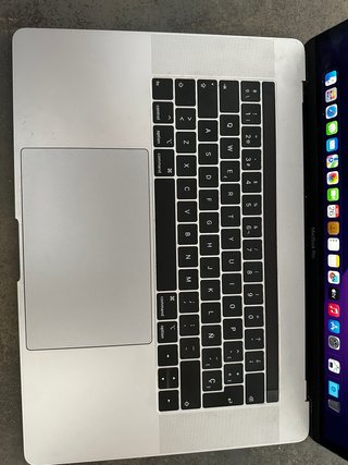 MacBook Pro 15 2018 Argento