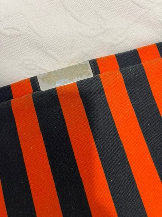 Bolso Musette Rayas Naranja y Negro