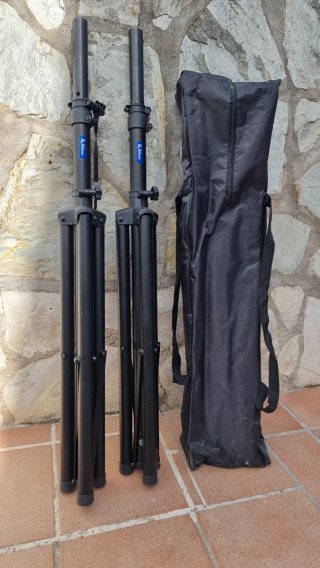 2 Bafles Behringer EuroLive B115 MP3