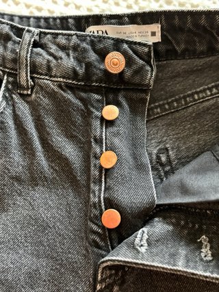 Pantalón vaquero Zara gris