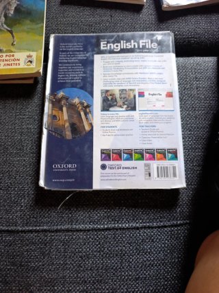 English File A2/B1 Pre-intermediate With Online...