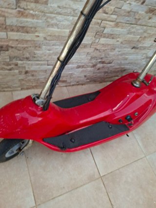 Patinete Eléctrico Coca Cola Rojo