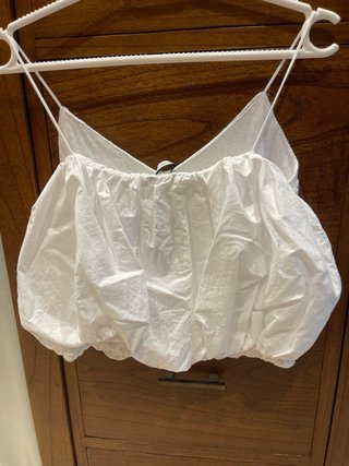 Top crop globo blanco crochet