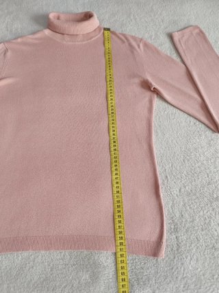 Jersey Pull&Bear T. L. cuello alto.