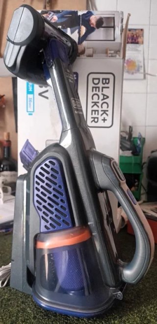 Aspiradora Black Decker Dustbuster 18V Pet