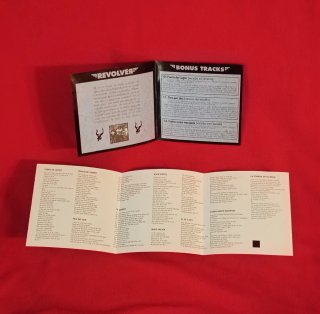 4x3 REVOLVER Remasterizado 2002