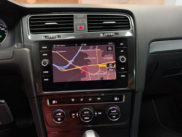 VOLKSWAGEN GOLF 7.5 ADVANCE 2.0 TDI 150CV DSG VARI