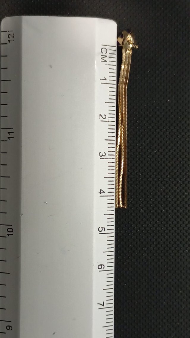 Pendientes largos oro 18K con piedras moradas