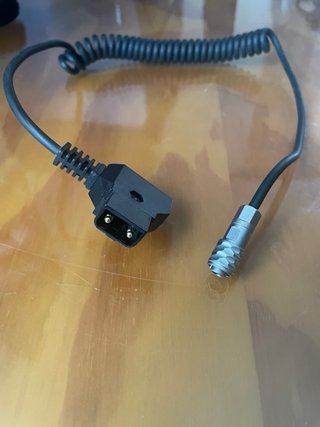 Cable V-Mount Blackmagic 4K/6K