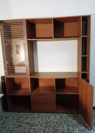 Parete attrezzata legno e vetro