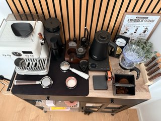 Mueble Auxiliar para Estación Café Negro/Madera