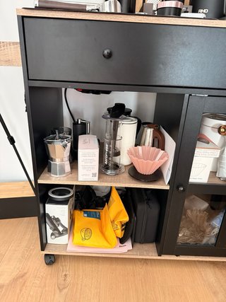 Mueble Auxiliar para Estación Café Negro/Madera