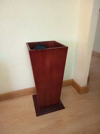 Paragüero de madera