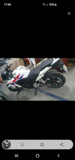 Honda CBR 500 R Blanca 2014-2015 en  buen estado