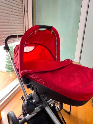Carrinho de Bebé Quinny Buzz Vermelho