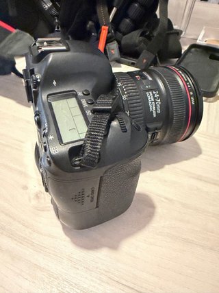 Canon 6D + Lente 24-70mm f/4