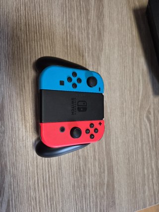 Nintendo Switch V2 Azul/Rojo
