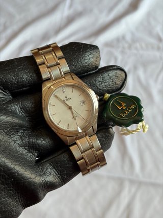 Bulova WR100 Uomo Quartz Nuovo NOS 39mm
