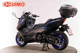 YAMAHA TMAX 560