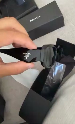 Gafas de sol Prada negras