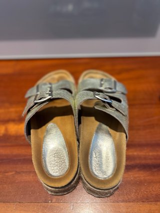 Sandalias doradas/plateadas con plataforma