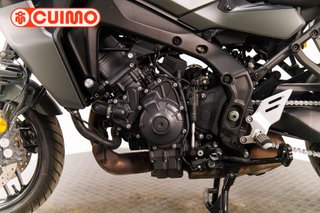 YAMAHA TRACER 900