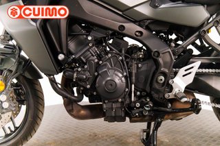 YAMAHA TRACER 900