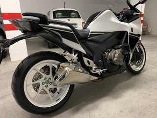 Honda VFR 1200 F DCT 2015  impecable