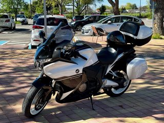 Honda VFR 1200 F DCT 2015  impecable