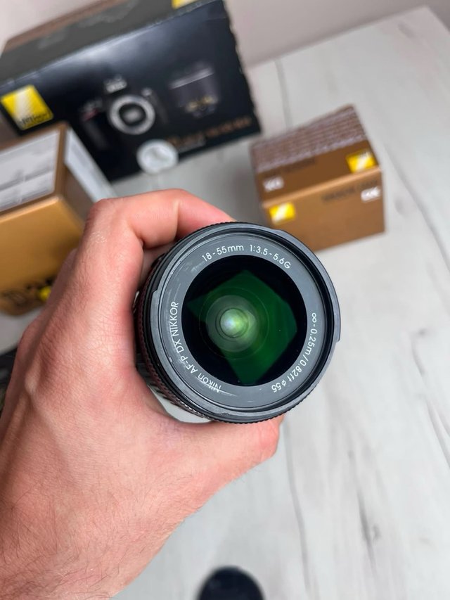 Nikon D3500 + 18-55mm AF-P DX + Caja Original