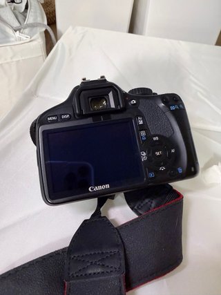 Canon EOS 550D + 50mm f/1.8 II + accesorios