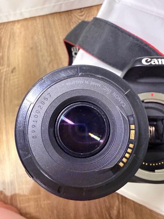 Canon EOS 550D + 50mm f/1.8 II + accesorios