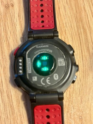 Garmin Forerunner 235 con cargador