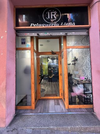 Traspaso peluquería Badalona | Alquiler 350€