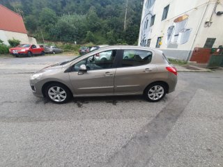 Peugeot 308 2012