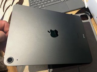 iPad Air 5ª Gen 64GB + Tastiera