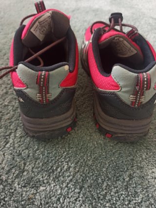 Zapatillas trekking niña talla 35