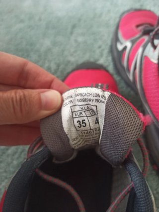 Zapatillas trekking niña talla 35