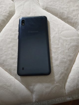 Samsung Galaxy A10 Teléfono Móvil Regalo funda