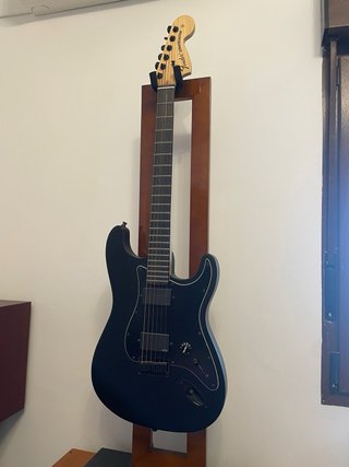 Fender Stratocaster Jim Root Negra